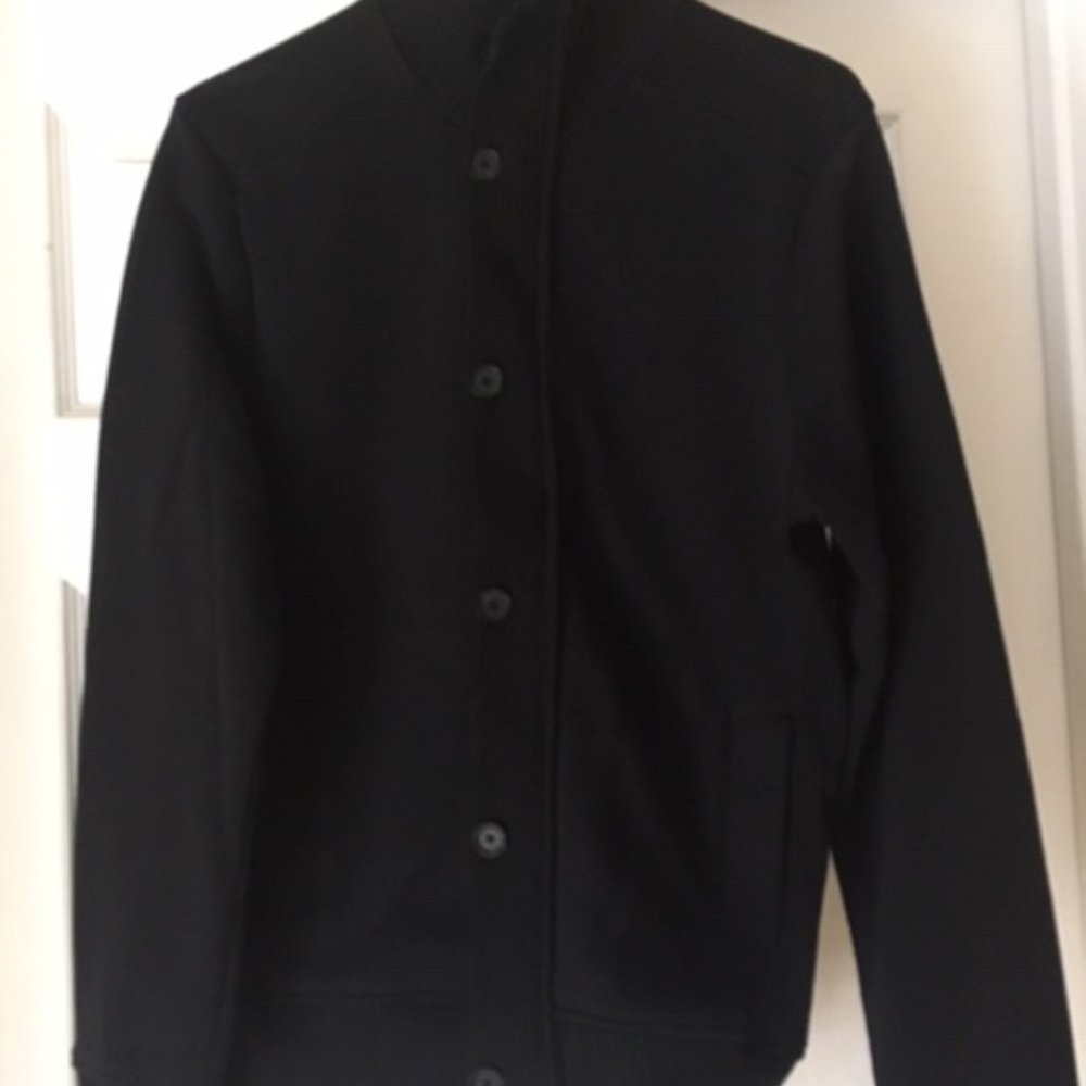 Apt. 9 Sweater in Great condition Men's Size S